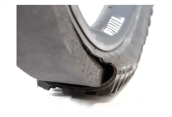 Mousse Anti-Pincement Panzer 27.5 Plus 7 Mousse Anti-Pincement Panzer 27.5 Plus – Image 5