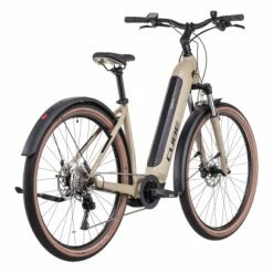 VTC Électrique Cube Nuride Hybrid Pro 625 Allroad Easy Entry Shimano Deore 10V 625 Wh 29'' Beige Desert 2022 15 VTC Électrique Cube Nuride Hybrid Pro 625 Allroad Easy Entry Shimano Deore 10V 625 Wh 29'' Beige Desert 2022 -Tout le Vélo Électrique Soldes unnamed file 2000