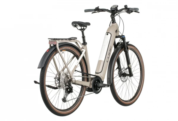 Vélo De Ville Électrique Cube Kathmandu Hybrid Pro 625 Easy Entry Shimano Deore 11V 625 Wh 700 Mm Beige Desert 2022 8 Vélo De Ville Électrique Cube Kathmandu Hybrid Pro 625 Easy Entry Shimano Deore 11V 625 Wh 700 Mm Beige Desert 2022 – Image 6
