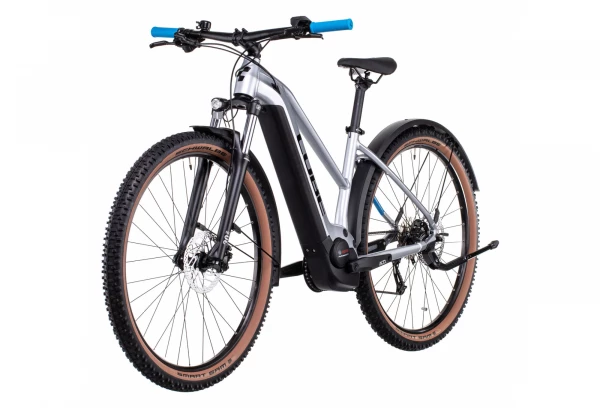 VTT Électrique Semi-Rigide Cube Reaction Hybrid Performance 500 Allroad Trapeze Shimano Alivio 9V 500 Wh 29'' Argent Polar 2022 5 VTT Électrique Semi-Rigide Cube Reaction Hybrid Performance 500 Allroad Trapeze Shimano Alivio 9V 500 Wh 29'' Argent Polar 2022 – Image 3