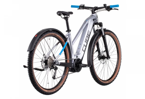 VTT Électrique Semi-Rigide Cube Reaction Hybrid Performance 500 Allroad Trapeze Shimano Alivio 9V 500 Wh 29'' Argent Polar 2022 8 VTT Électrique Semi-Rigide Cube Reaction Hybrid Performance 500 Allroad Trapeze Shimano Alivio 9V 500 Wh 29'' Argent Polar 2022 – Image 6