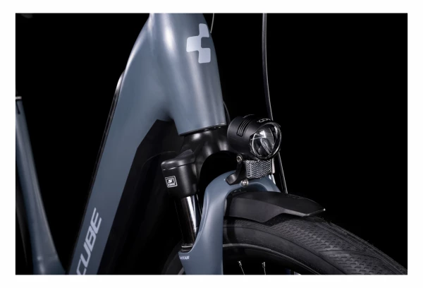 Vélo De Ville Électrique Cube Supreme Sport Hybrid One 500 Easy Entry Shimano Alivio/Altus 9V 500 Wh 700 Mm Gris Bleu 2022 9 Vélo De Ville Électrique Cube Supreme Sport Hybrid One 500 Easy Entry Shimano Alivio/Altus 9V 500 Wh 700 Mm Gris Bleu 2022 – Image 7