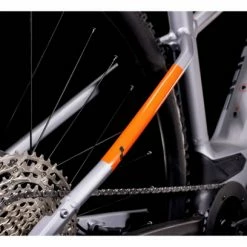 VTT Électrique Semi-Rigide Cube Reaction Hybrid SL 750 Shimano Deore/XT 12V 750 Wh 29'' Argent / Orange 2022 13 VTT Électrique Semi-Rigide Cube Reaction Hybrid SL 750 Shimano Deore/XT 12V 750 Wh 29'' Argent / Orange 2022 -Tout le Vélo Électrique Soldes unnamed file 2476