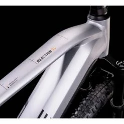 VTT Électrique Semi-Rigide Cube Reaction Hybrid SL 750 Shimano Deore/XT 12V 750 Wh 29'' Argent / Orange 2022 16 VTT Électrique Semi-Rigide Cube Reaction Hybrid SL 750 Shimano Deore/XT 12V 750 Wh 29'' Argent / Orange 2022 -Tout le Vélo Électrique Soldes unnamed file 2479