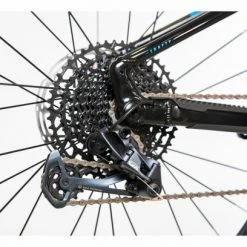 VTT Électrique Tout-Suspendu Mondraker Crafty SE Sram GX/NX Eagle 12V 625 Wh 29'' Noir Bleu 2022 15 VTT Électrique Tout-Suspendu Mondraker Crafty SE Sram GX/NX Eagle 12V 625 Wh 29'' Noir Bleu 2022 -Tout le Vélo Électrique Soldes unnamed file 2497