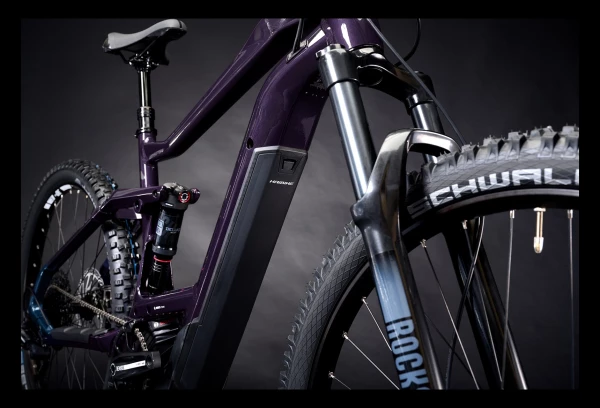 VTT Électrique Tout-Suspendu Haibike AllTrail 8 29 Sram SX Eagle 12V 625 Wh 29'' Violet Bleu Navy 2022 6 VTT Électrique Tout-Suspendu Haibike AllTrail 8 29 Sram SX Eagle 12V 625 Wh 29'' Violet Bleu Navy 2022 – Image 4