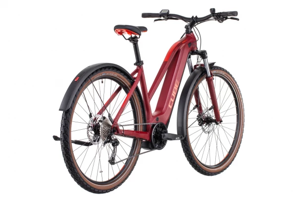 VTC Électrique Cube Nuride Hybrid Performance 500 Allroad Trapeze Shimano Alivio 9V 500 Wh 700 Mm Rouge Dark 2022 Gris 8 VTC Électrique Cube Nuride Hybrid Performance 500 Allroad Trapeze Shimano Alivio 9V 500 Wh 700 Mm Rouge Dark 2022 Gris – Image 6