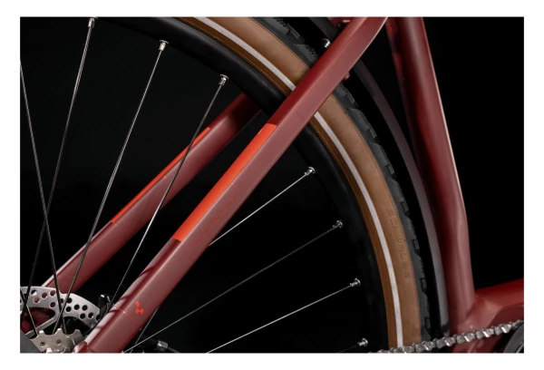 VTC Électrique Cube Nuride Hybrid Performance 500 Allroad Trapeze Shimano Alivio 9V 500 Wh 700 Mm Rouge Dark 2022 Gris 9 VTC Électrique Cube Nuride Hybrid Performance 500 Allroad Trapeze Shimano Alivio 9V 500 Wh 700 Mm Rouge Dark 2022 Gris – Image 7