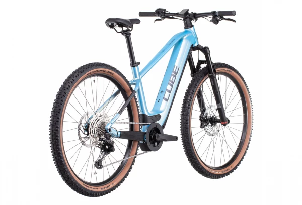 VTT Électrique Semi-Rigide Cube Reaction Hybrid SL 750 29 Shimano Deore/XT 12V 750 Wh 29'' Bleu Sage Metallic 2022 8 VTT Électrique Semi-Rigide Cube Reaction Hybrid SL 750 29 Shimano Deore/XT 12V 750 Wh 29'' Bleu Sage Metallic 2022 – Image 6