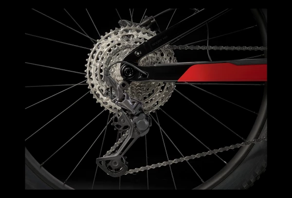 VTT Électrique Tout-Suspendu Trek Powerfly FS 7 Shimano SLX XT 12V 625 Wh 29'' Rouge Radioactive 2022 8 VTT Électrique Tout-Suspendu Trek Powerfly FS 7 Shimano SLX XT 12V 625 Wh 29'' Rouge Radioactive 2022 – Image 6