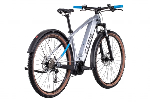 VTT Électrique Semi-Rigide Cube Reaction Hybrid Performance 500 Allroad Shimano Alivio 9V 500 Wh 29'' Argent Polar 2022 8 VTT Électrique Semi-Rigide Cube Reaction Hybrid Performance 500 Allroad Shimano Alivio 9V 500 Wh 29'' Argent Polar 2022 – Image 6