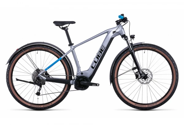 VTT Électrique Semi-Rigide Cube Reaction Hybrid Performance 500 Allroad Shimano Alivio 9V 500 Wh 29'' Argent Polar 2022 11 VTT Électrique Semi-Rigide Cube Reaction Hybrid Performance 500 Allroad Shimano Alivio 9V 500 Wh 29'' Argent Polar 2022 – Image 9